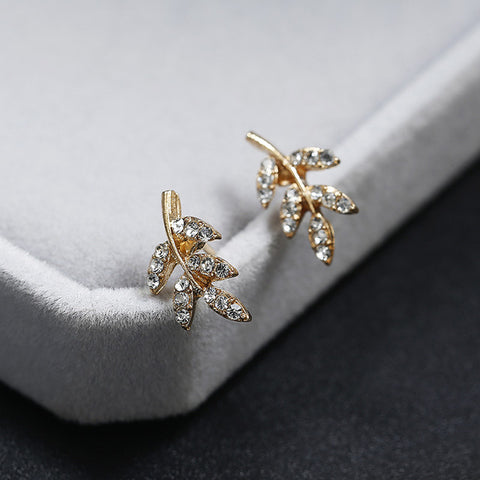 2019 New Crystal Flower Drop Earrings for Women Fashion Jewelry Gold Silver Rhinestones Earrings Gift for Party Best Friend